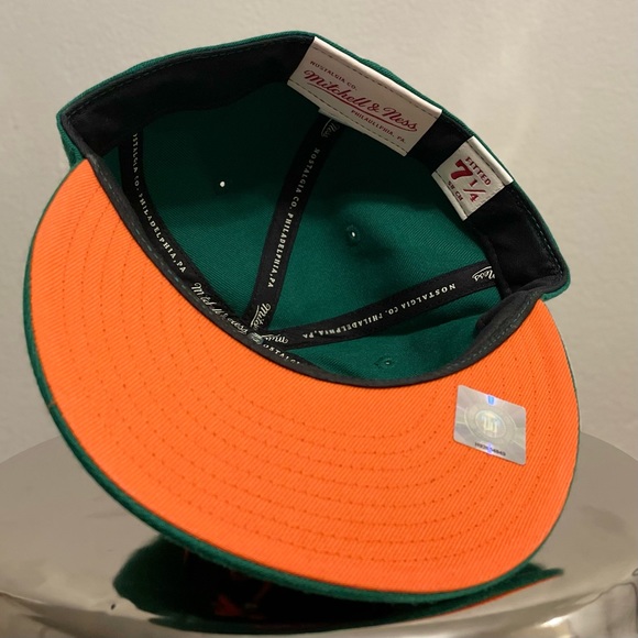 🌀🌴Miami Hurricane Low Crown Fitted - Picture 7 of 9